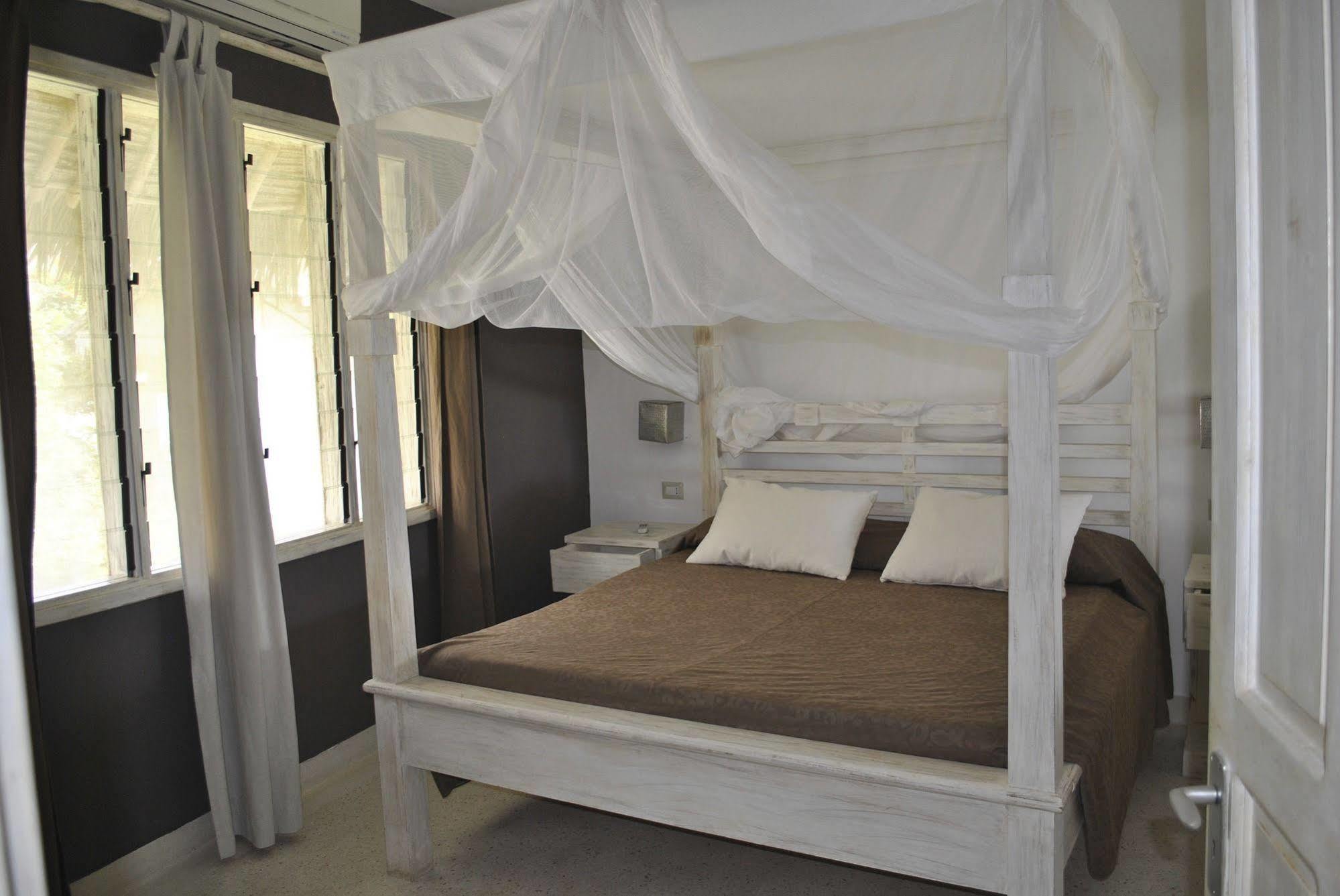 Kola Beach Resort Mambrui Dış mekan fotoğraf