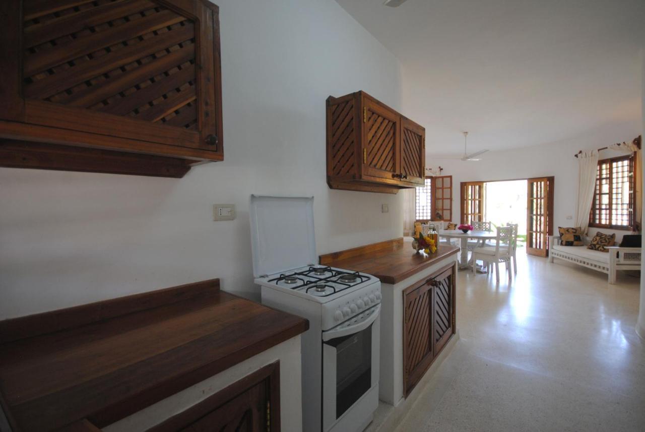 Kola Beach Resort Mambrui Dış mekan fotoğraf